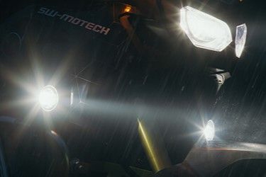 Additional headlight 